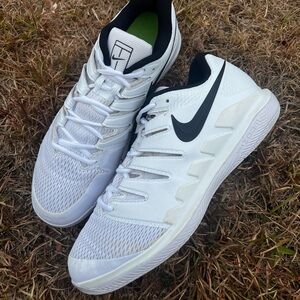 CLEAN Nike size 11.5 Court Air Zoom Vapor X HC White Tennis shoes